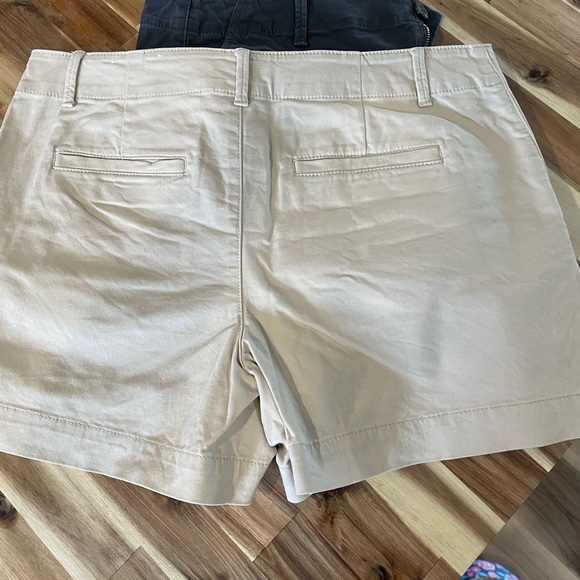 LOFT shorts - Picture 3 of 3